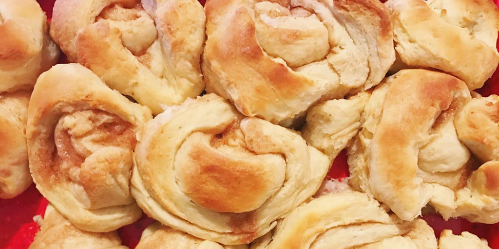 Cinnamon Rolls With Cardamom Recipe