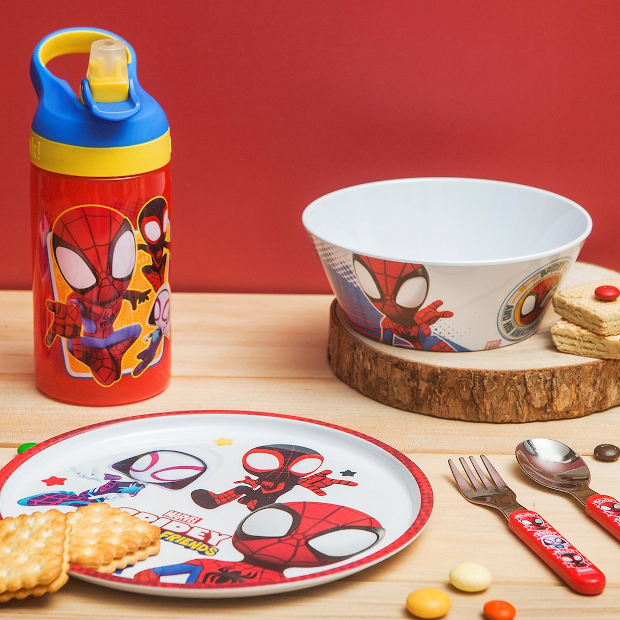 Marvel Spidey and Friends 5 Piece Melamine Kids Dinnerware Set with Water Bottle