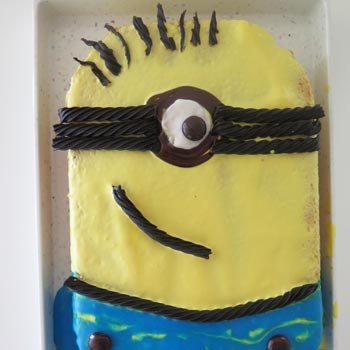 Minion Sheet Cake Recipe