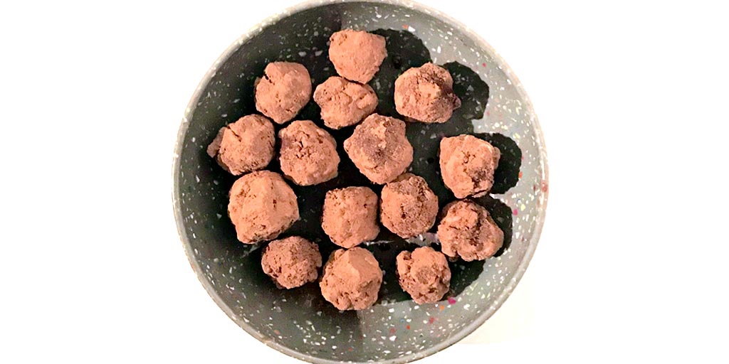 Three Ingredient Chocolate Truffles Recipe