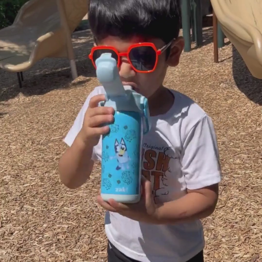 Kids insulated water bottle - cold summer sips