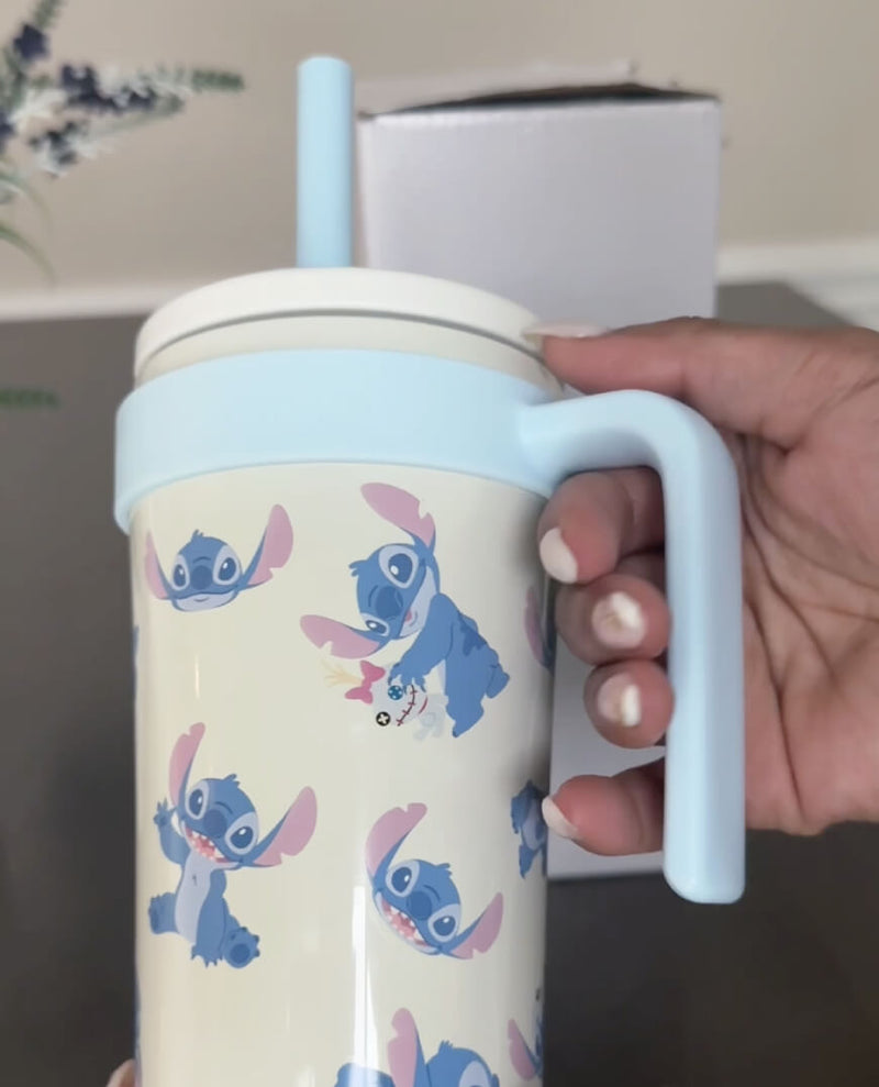 I love that it's cup holder friendly