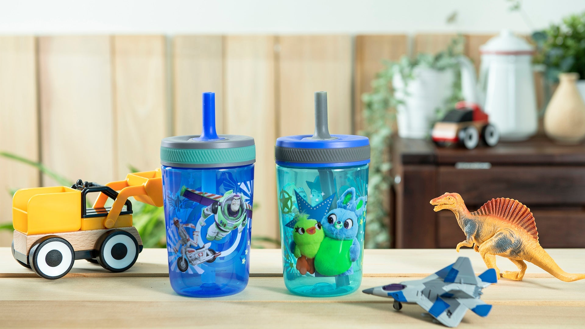 Zak Designs Disney Mickey Mouse Kelso Tumbler Set, Leak-Proof Screw-On Lid  with Straw, Bundle for Kids Includes Plastic and Stainless Steel Cups with  Bonus Sipper (3pc Set, Non-BPA) 